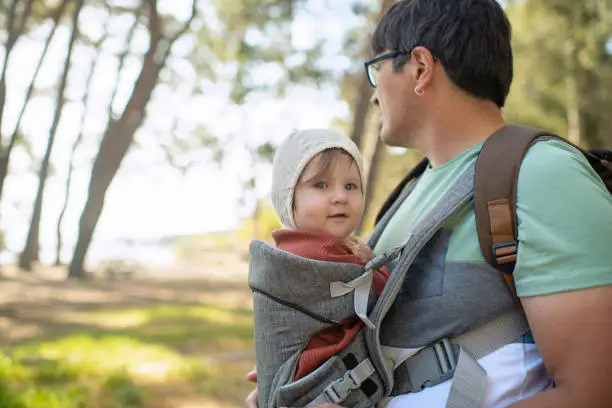When Can Your Baby Use a Carrier?