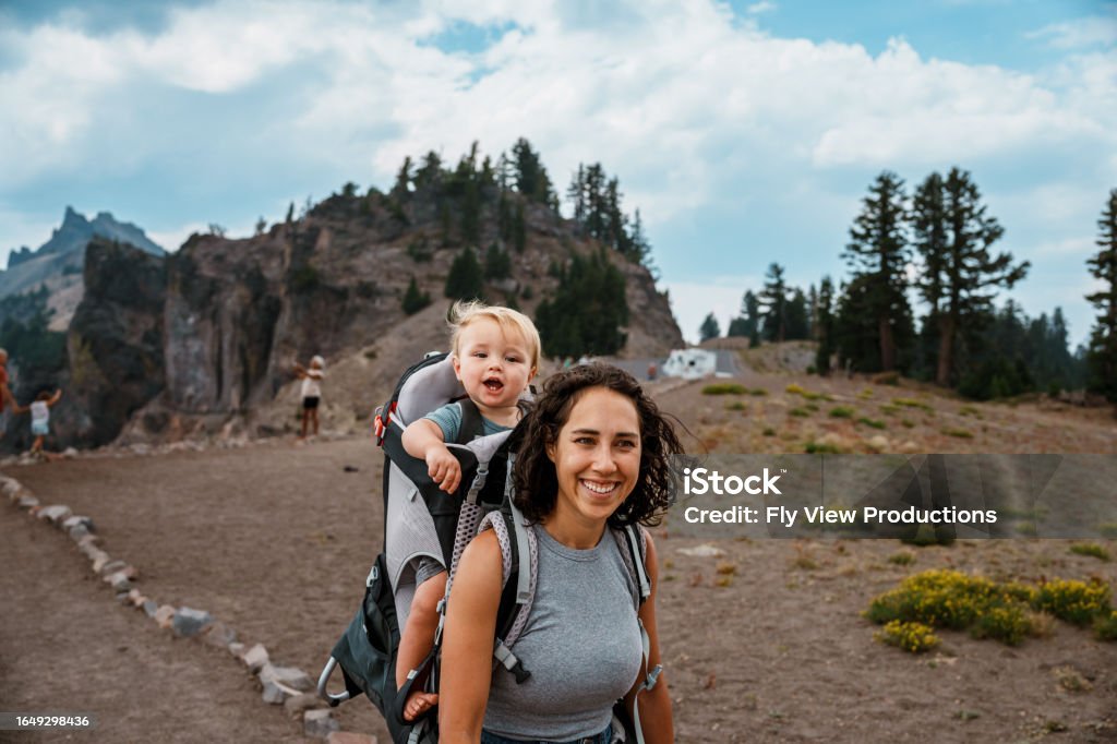 What to Pack for Hiking With a Baby